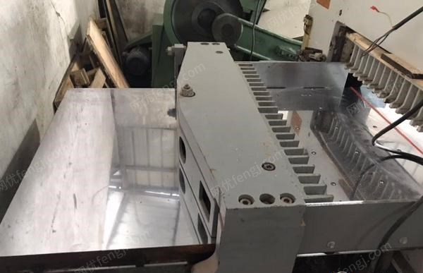 二手切纸机回收