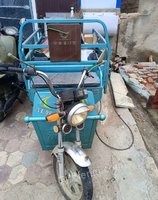 家用拉货电动三轮车