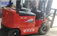 广东专业回收电动叉车，柴油叉车，铲车挖机，稳压器等电力工程设备