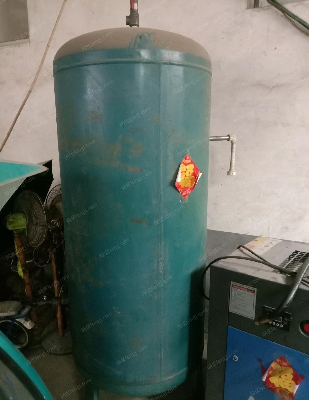山东临沂转让自动送料切管机，配套7.5千瓦工频空压机和一个压力罐