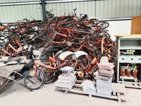 重庆市铜梁区市政设施管理所持有的废旧共享自行车、锁柱等资产一批