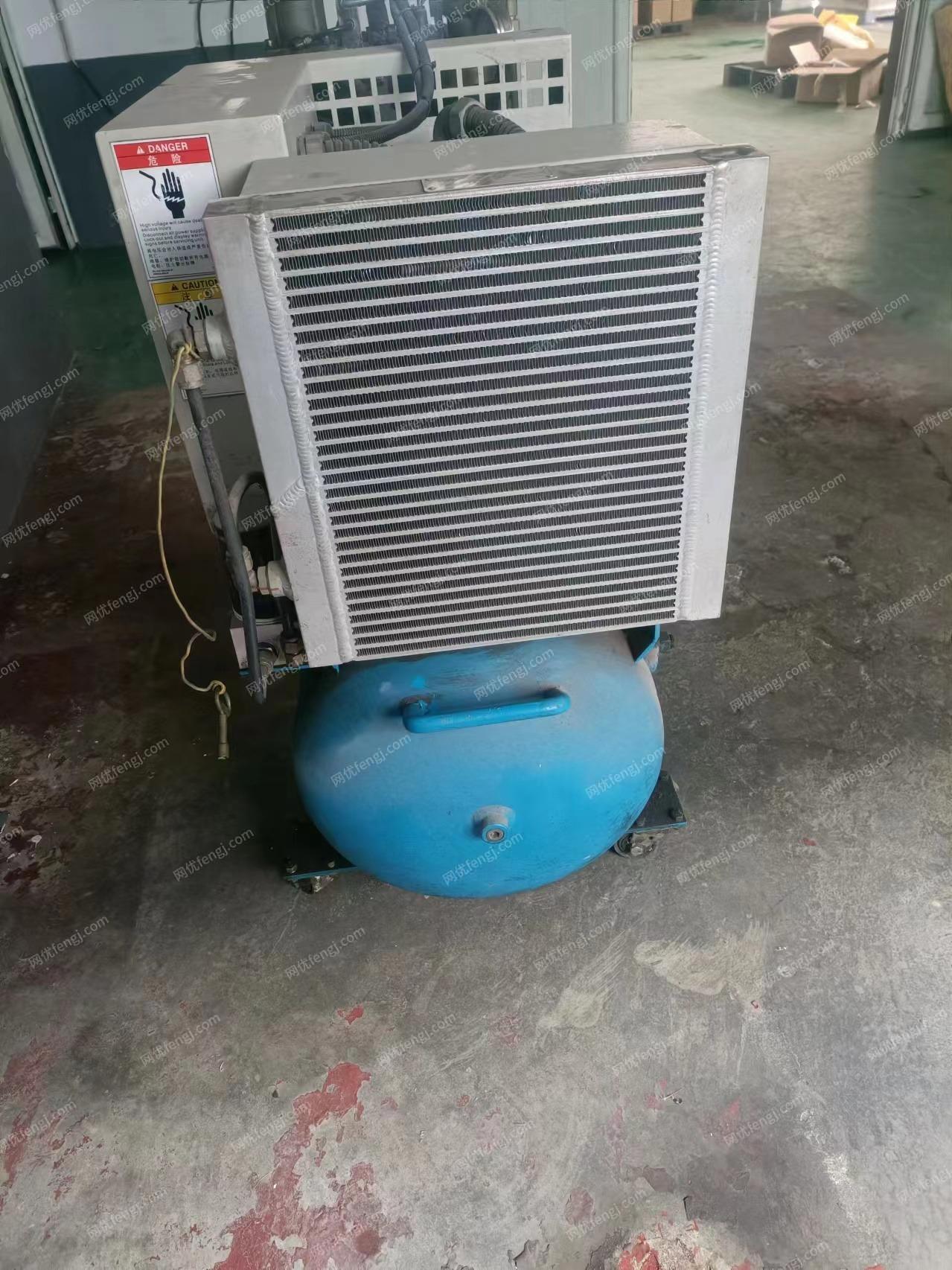 上海嘉定地区处理7.5KW螺杆空压机，0.85立方冷凝器，0.3立方气罐各1台，详见图