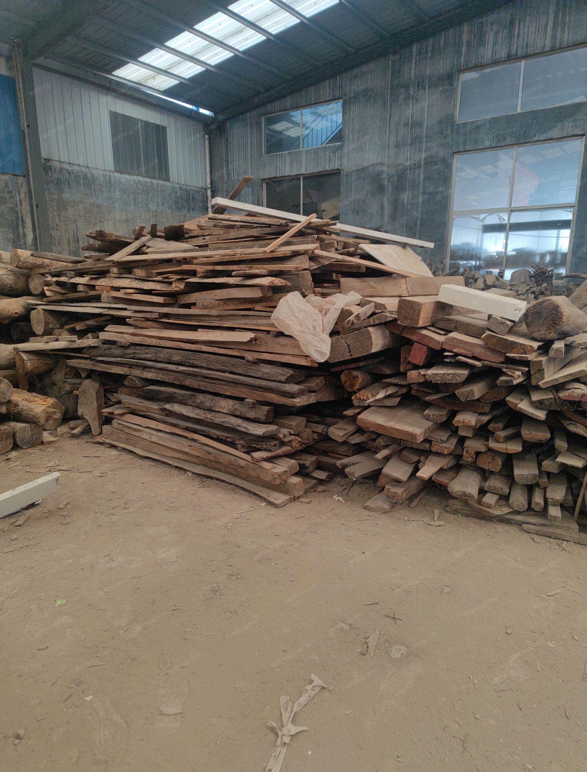 山东济南低价处理旧木头一批
