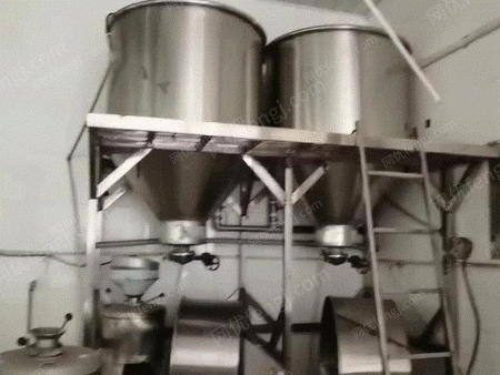 厂家处理米粉生产线,0.3/0.5吨烧煤锅炉