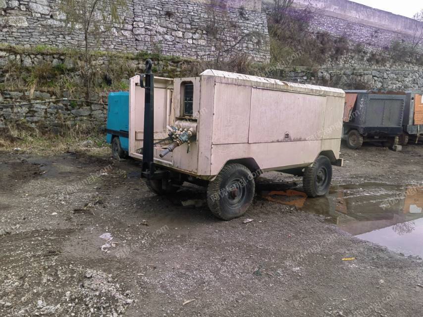 英格索兰700空压机出售