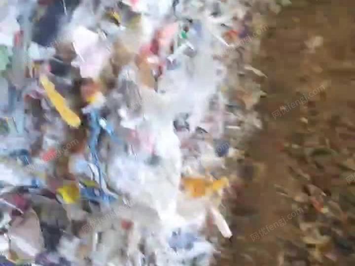 造纸厂再生资源厂，废塑料 塑料漂浮物 视频