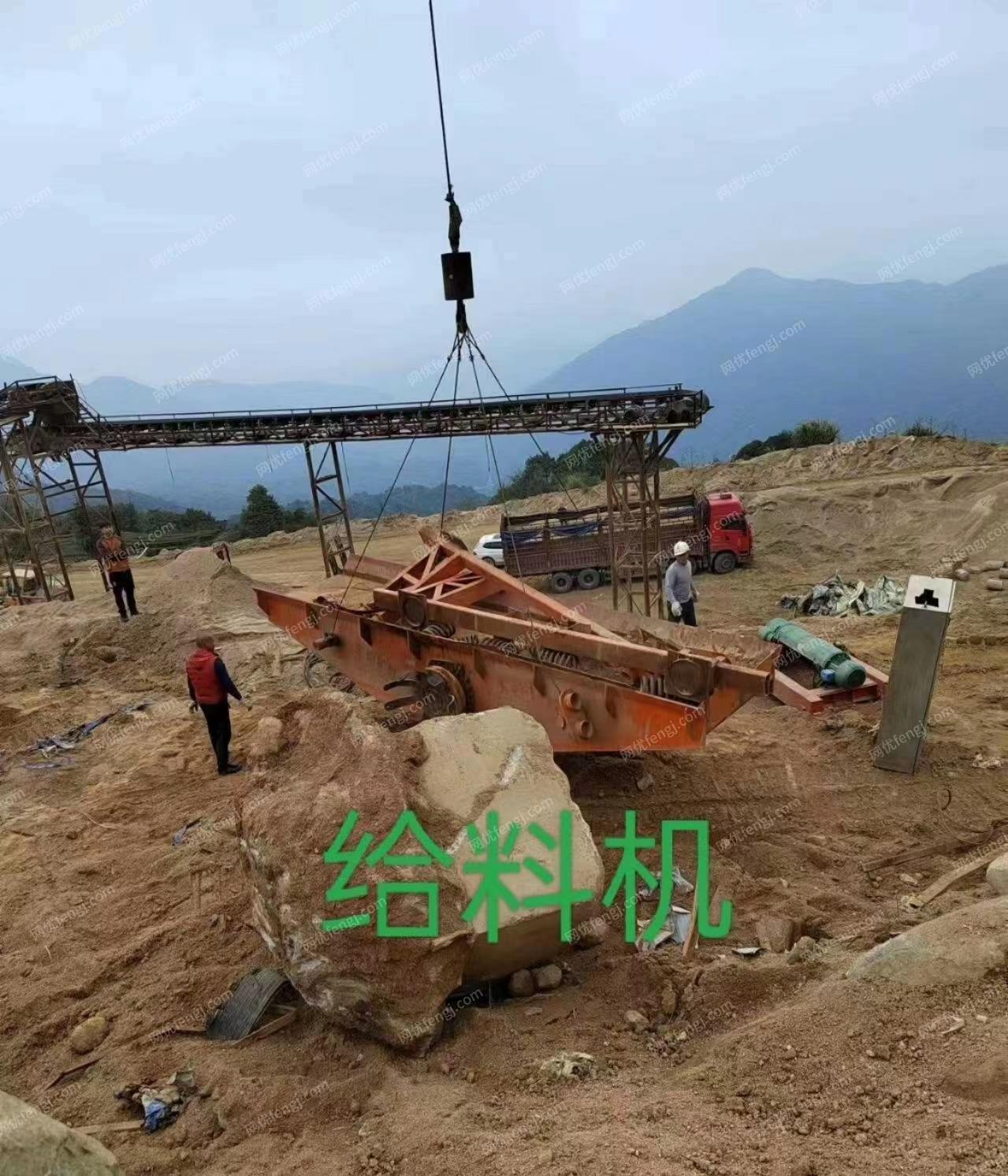 广东揭阳矿山机械设备：鄂破、给料机、五吨天车、电箱等处理