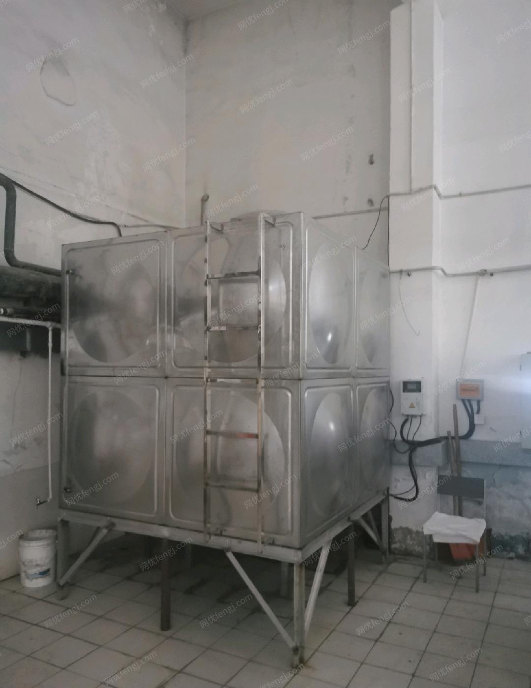 新疆乌鲁木齐12方不锈钢水箱转让