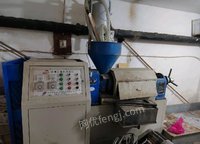 山东潍坊9成新榨油机出售