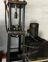 江苏苏州因设备升级处理闲置立钻、液压机、螺母收口机