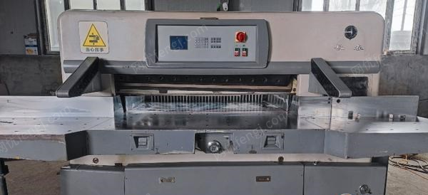 新疆乌鲁木齐出售长春1300切纸机。