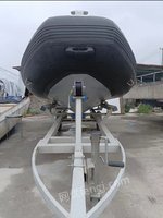 4月26日3.5米橡皮艇钓鱼艇配雅马哈30匹发动机深V铝镁合金底功能正常无手续处理招标