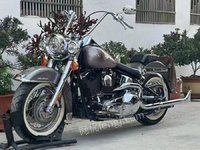 4月30日：哈雷百周年纪念版豪雅匪帮摩托车功能正常无手续仅供收藏处理招标