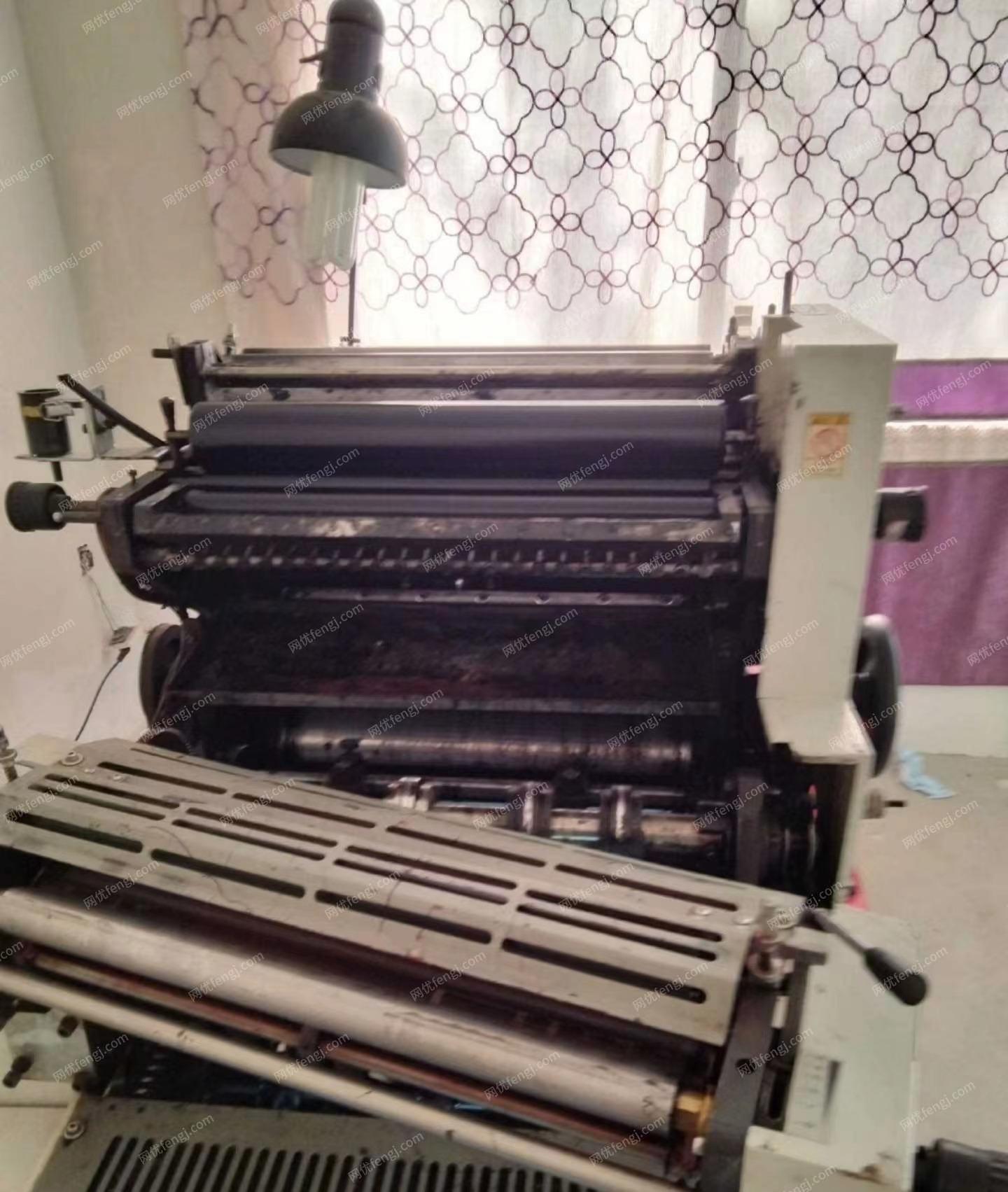 河北石家庄出售印刷机（只印了四百万）