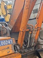 5月7日废旧工程机械挖掘机日立120一辆处理招标