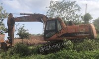 5月9日闲置工程机械挖掘机斗山215-7一辆处理招标