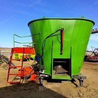 大型tmr饲料搅拌机 牛羊全日粮拌料机