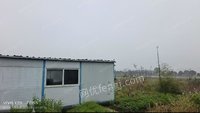 出售村庄拆迁便宜处理五六个住人集装箱