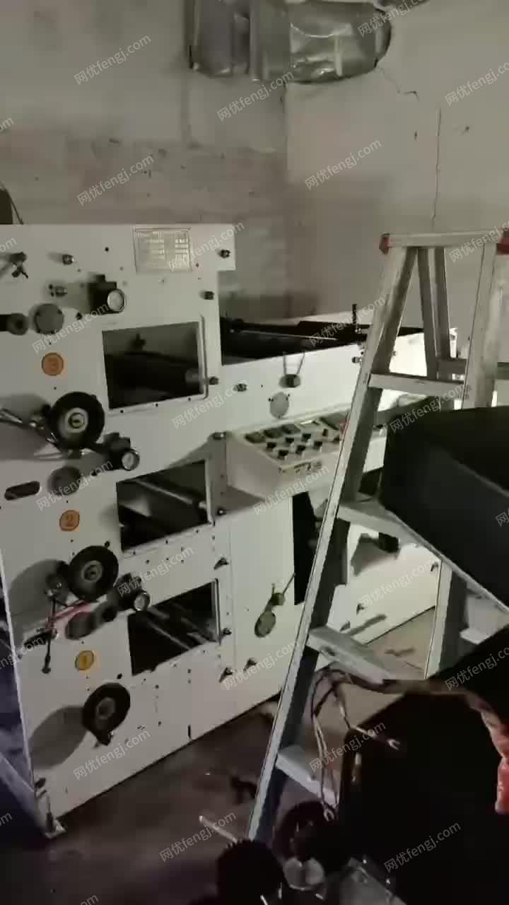 出售750三色柔印机振邦机械 视频