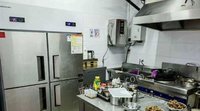 广西桂林整体设备转让，新开业一年买的都是新的，冰箱冰柜都在保质期