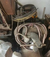 江苏泰州金属标牌厂关门，出售老式旧的冲床和剪板机，旧的空压机，烘箱
