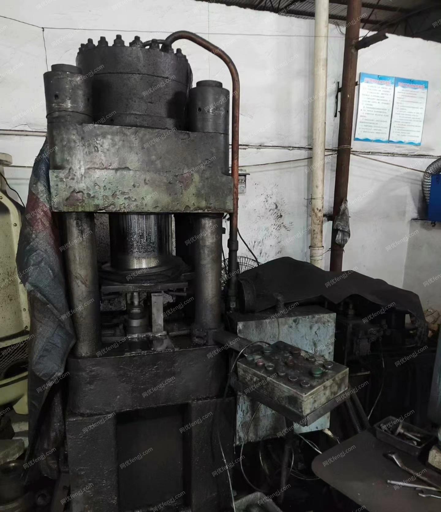 浙江温州出售300吨紧凑型液压机