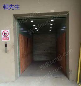 二手載貨電梯出售
