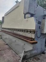 闲置出售300/6000折弯机一台