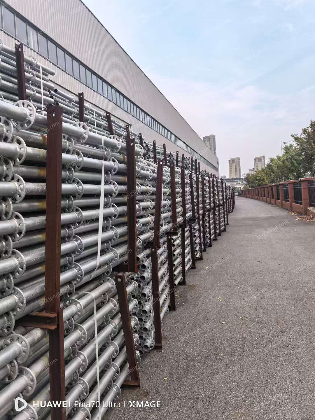 全国回收售积压钢材，大棚管，光伏支架，铁板，直缝，镀锌钢管