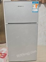 现代双门冰箱76L