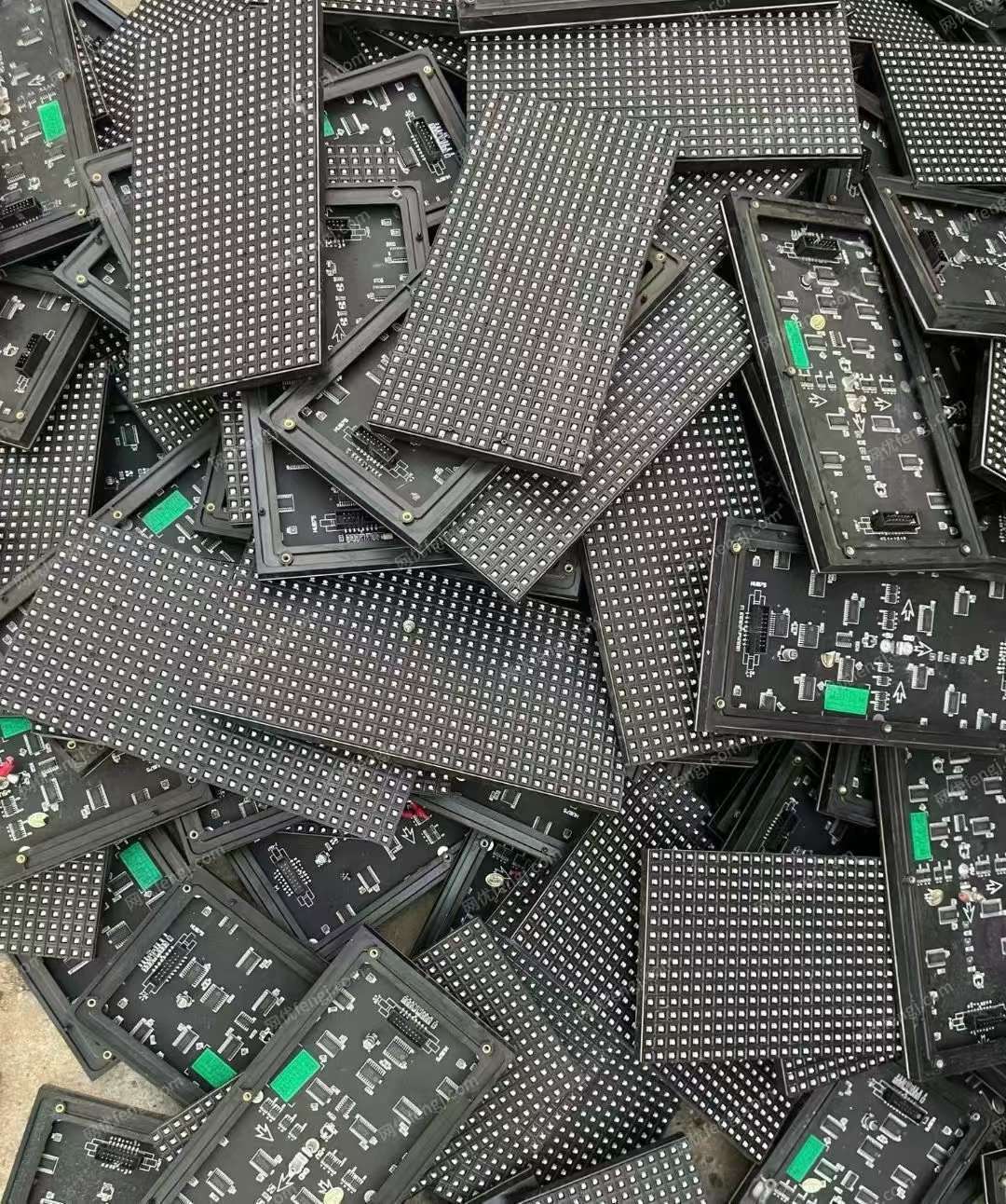 回收各類(lèi)LED顯示屏 廢舊電子數(shù)碼出售