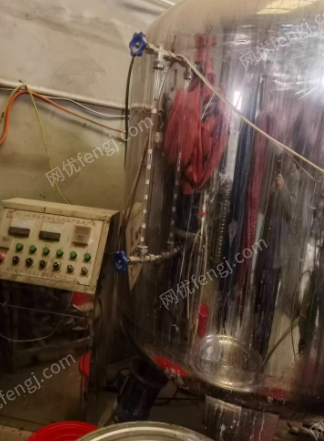 河北石家庄四头灌装机、日化设备出售