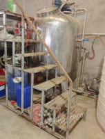 河北石家庄四头灌装机、日化设备出售