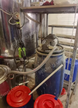 河北石家庄四头灌装机、日化设备出售