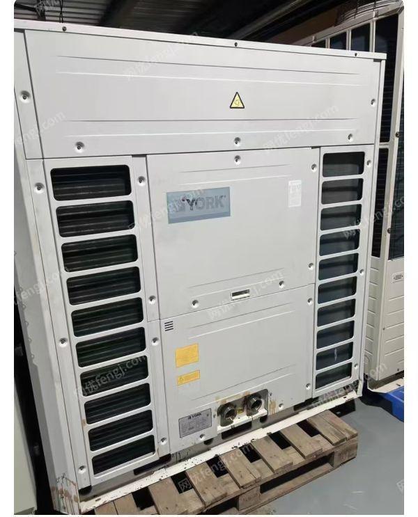 約克65風(fēng)冷模塊機(jī),制冷量65KW 報(bào)價(jià)1.5萬 二手中央空調(diào)出售