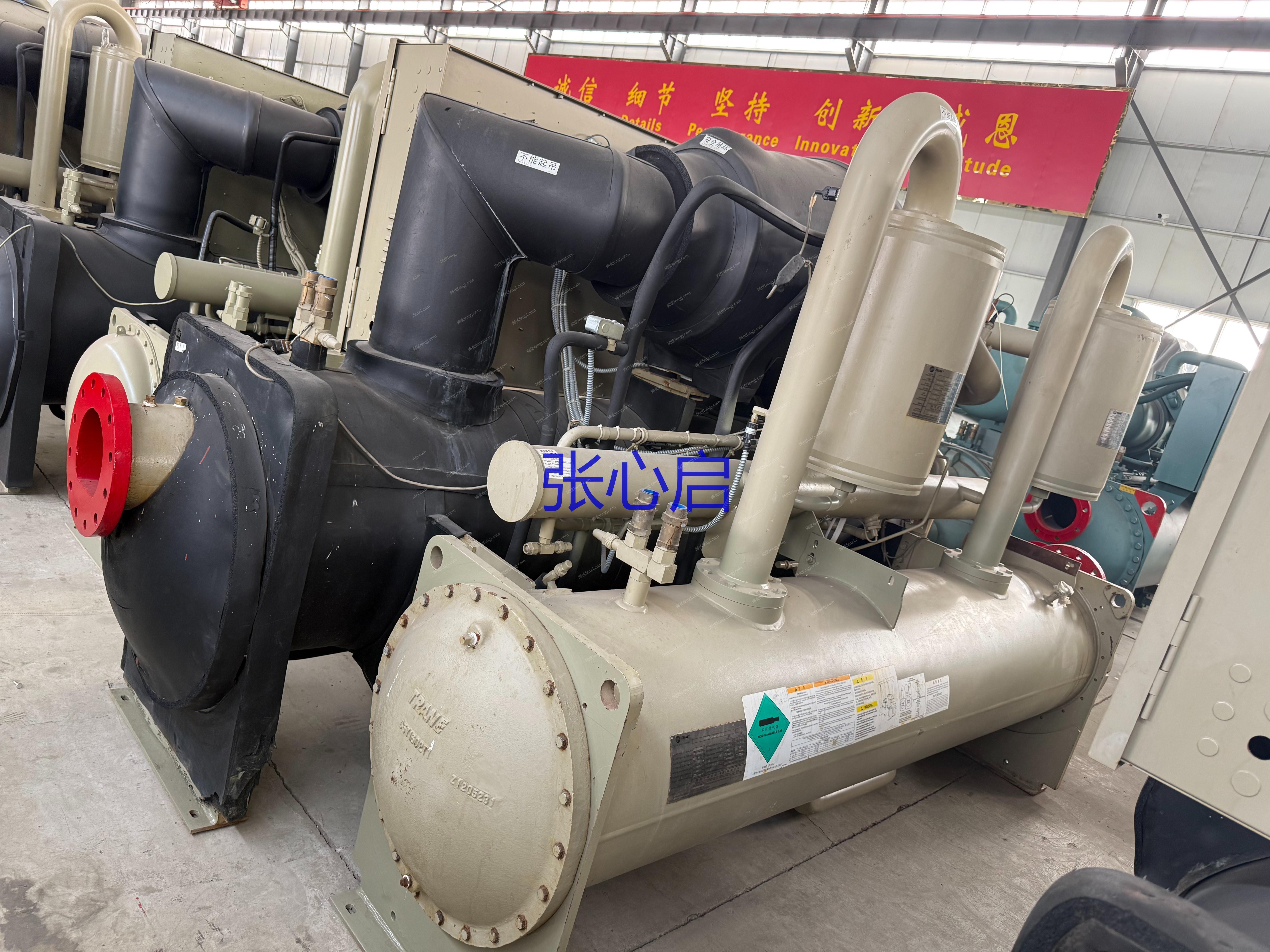 出售1167KW特靈RTHD水冷螺桿式冷水機(jī)組多臺(tái) 二手制冷機(jī)組出售