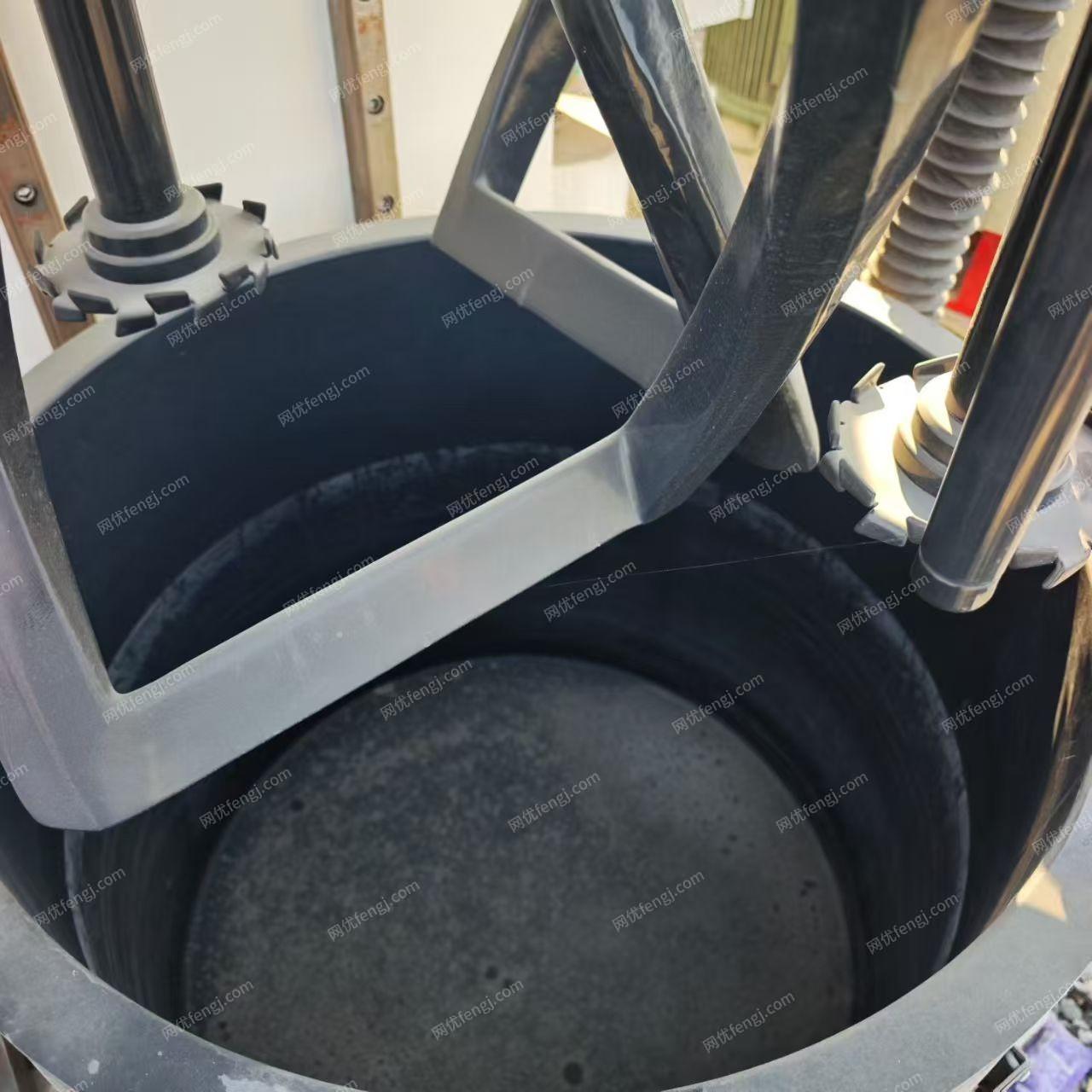 出售兩臺(tái) 金銀河200升真空行星攪拌機(jī) 其它化工設(shè)備出售