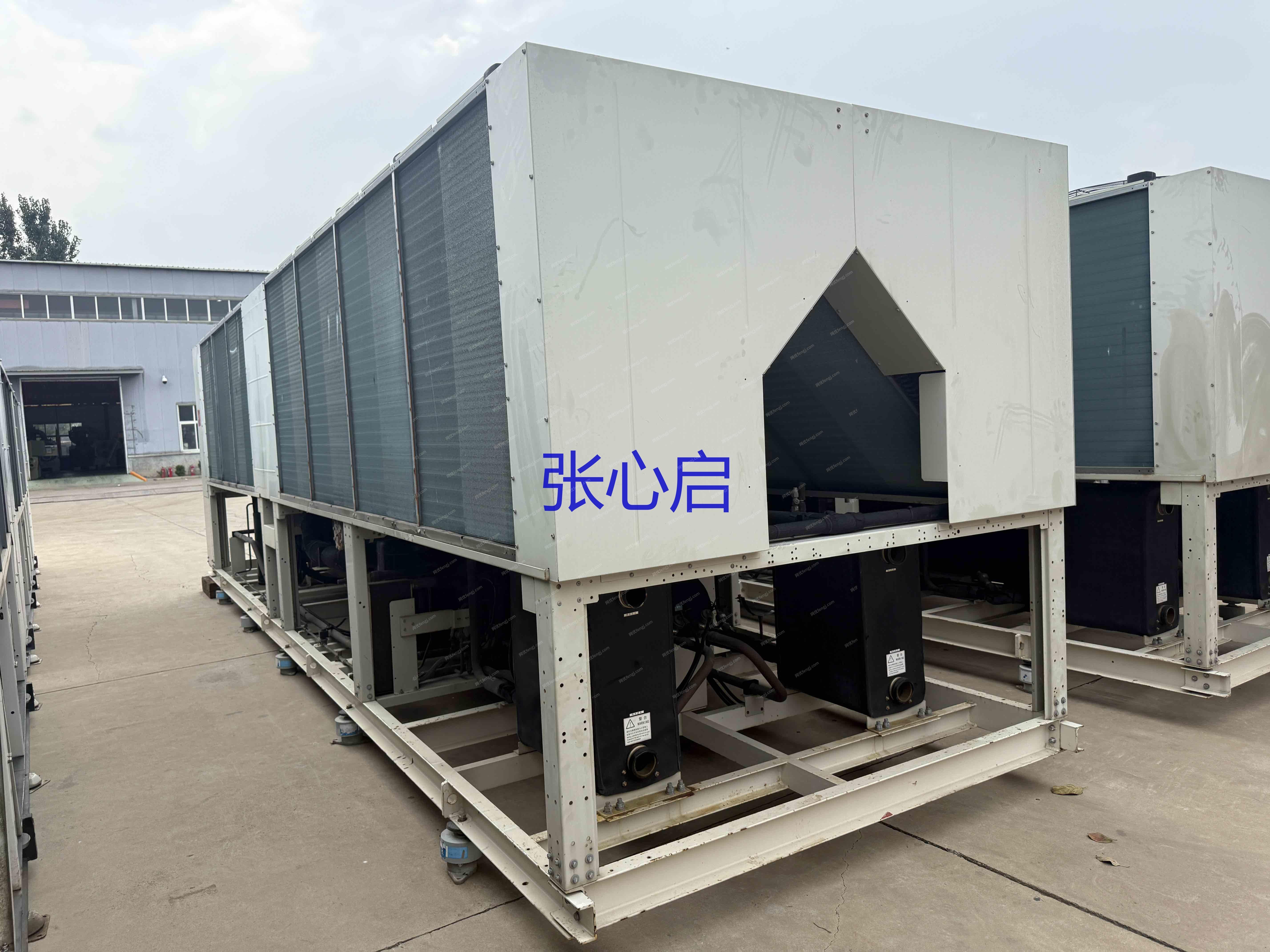 出售兩臺麥克維爾風(fēng)冷熱泵機(jī)組 二手風(fēng)冷熱泵機(jī)組價格