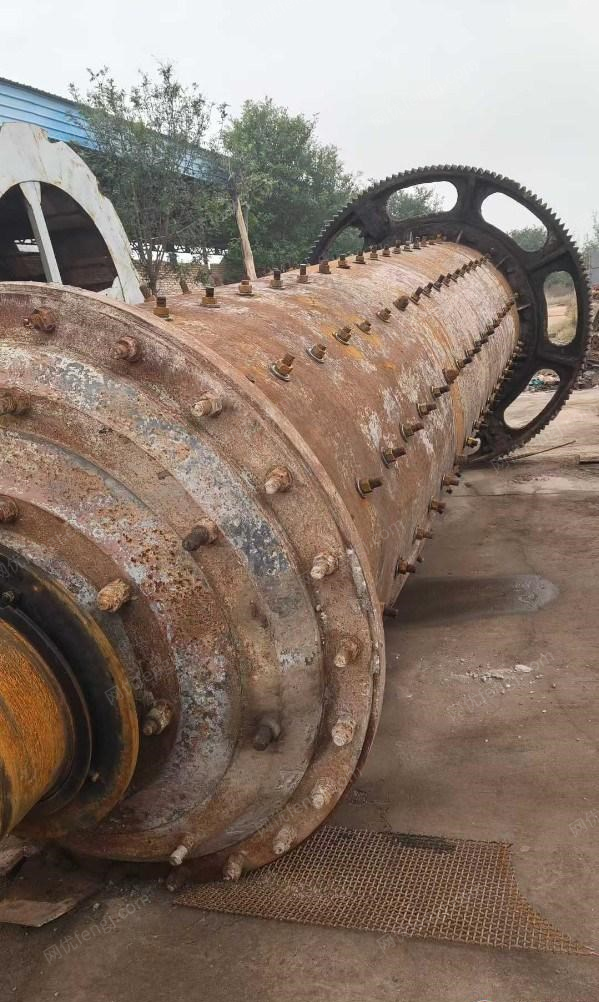 陜西渭南轉(zhuǎn)讓4.5米球磨機(jī)一套配件齊全經(jīng)濟(jì)實(shí)用 磨礦設(shè)備出售