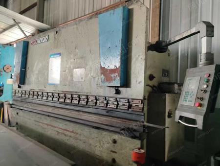 二手折弯机出售