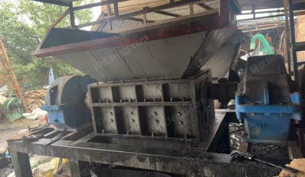 拆迁商处理800型6A重型撕碎机