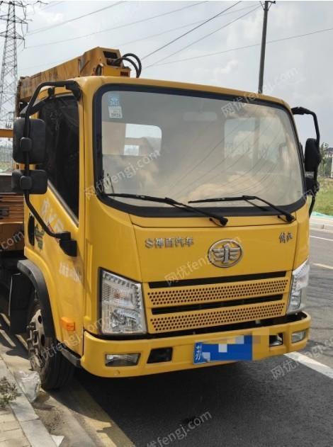 江苏苏州2024年4月上牌蓝牌随车吊转让