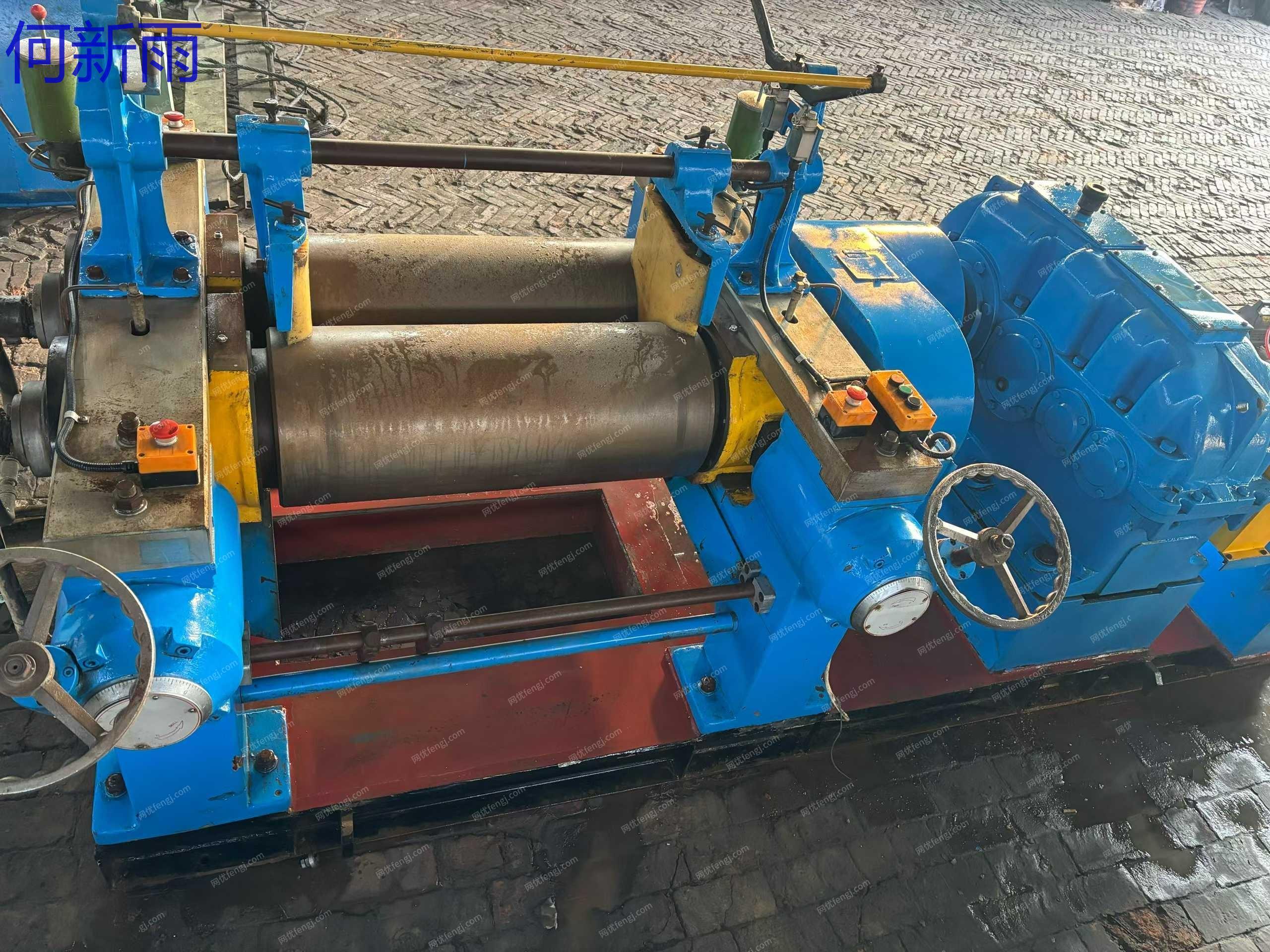 二手炼胶机出售