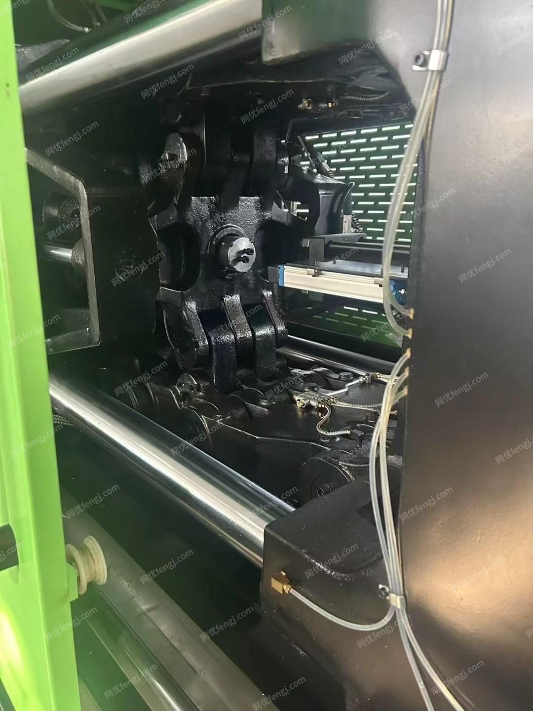 二手双色注塑机转让