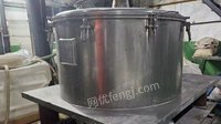 长期回收化工反应釜,离心机等设备