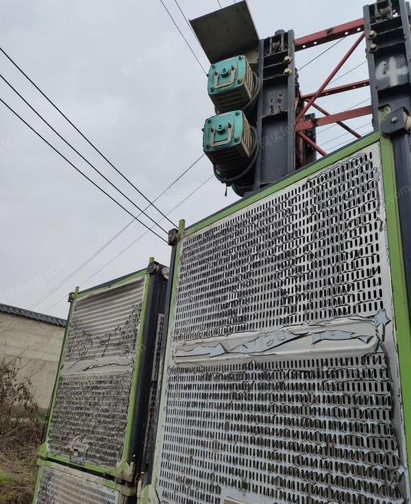 二手建筑施工電梯出售