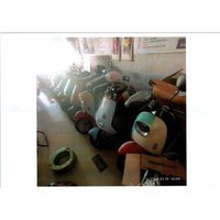 4月19日韓賀、汝南縣韓永賀新能源汽車(chē)有限公司所有的電動(dòng)車(chē)及附屬配件拍賣(mài)公告