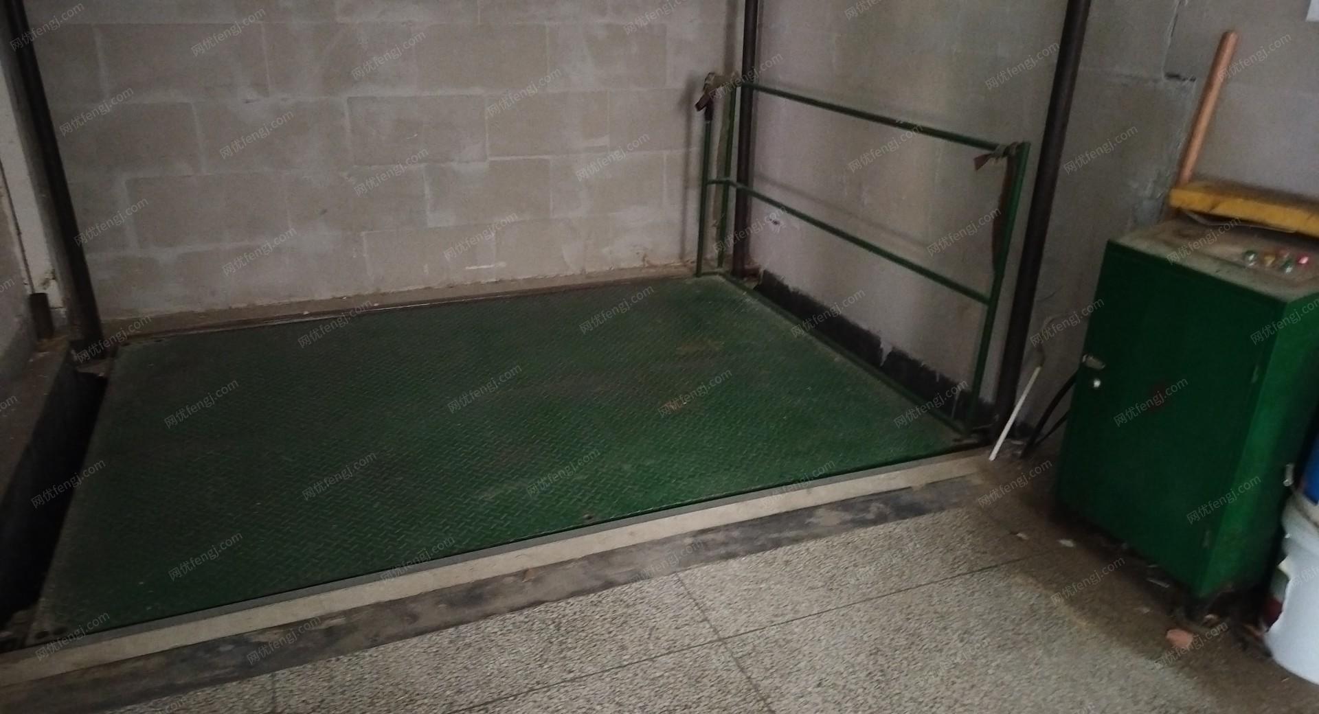 二手載貨電梯回收