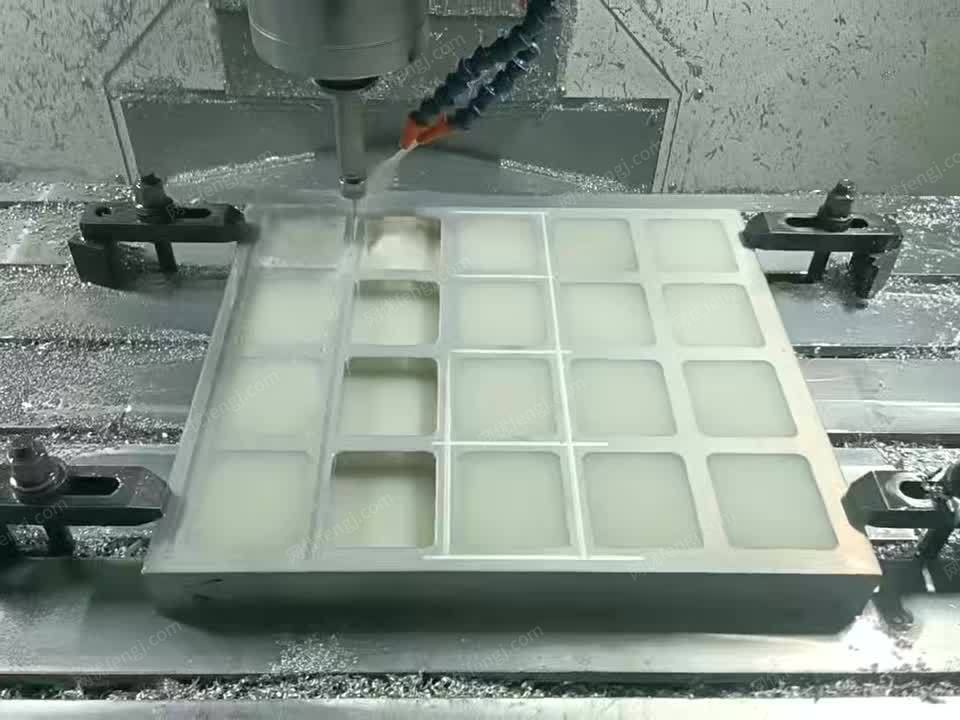 拉伸膜真空包装机模具加工 视频