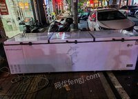 福建莆田3.2米大冰柜两台